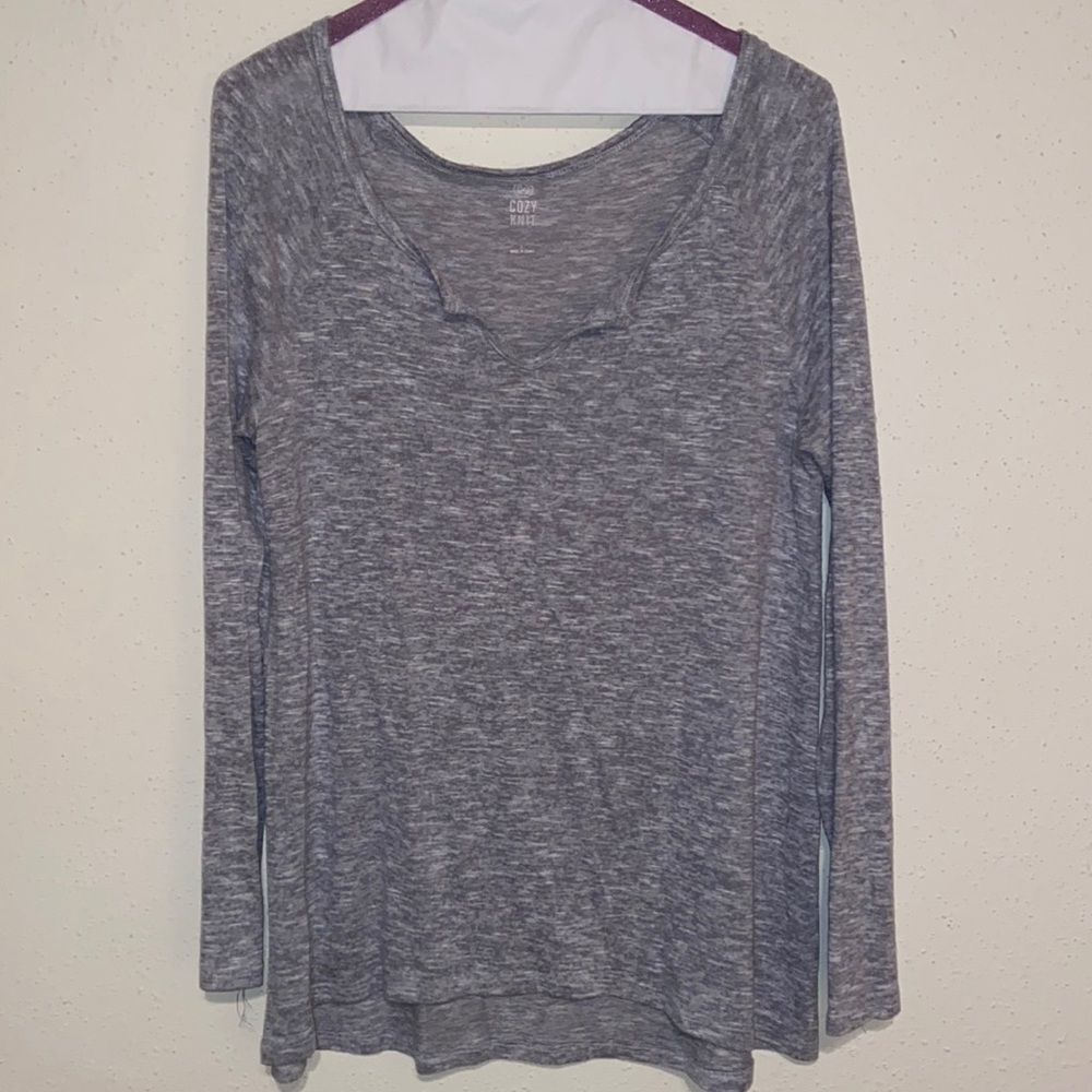 Cozy thin knit top.